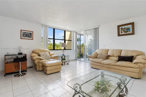 20401 NE 30th Ave # 8, Aventura FL 33180