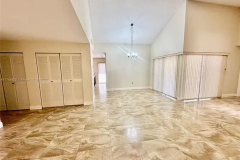 17332 NW 62nd Pl # 17332, Hialeah FL 33015