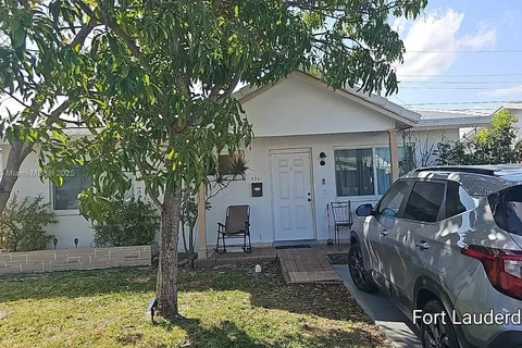 4561 NW 16th Way, Tamarac FL 33309