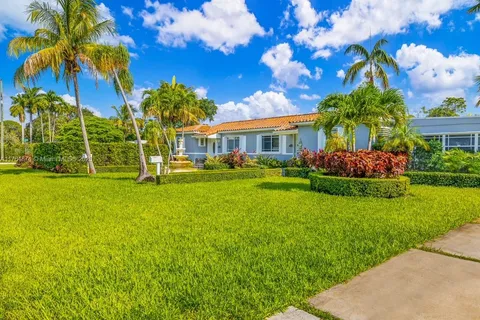 905 NE 111th St # 903, Biscayne Park FL 33161