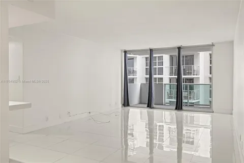 1200 West Ave # 622, Miami Beach FL 33139