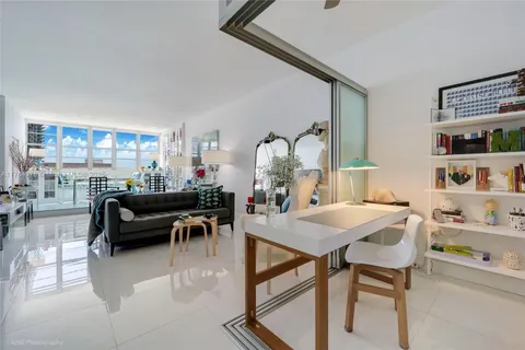 800 West Ave, Miami Beach FL 33139