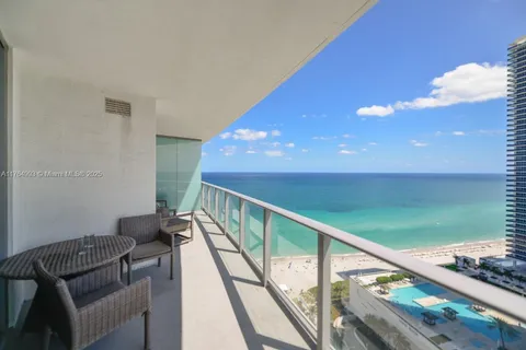 4111 S Ocean Dr # 2207, Hollywood FL 33019