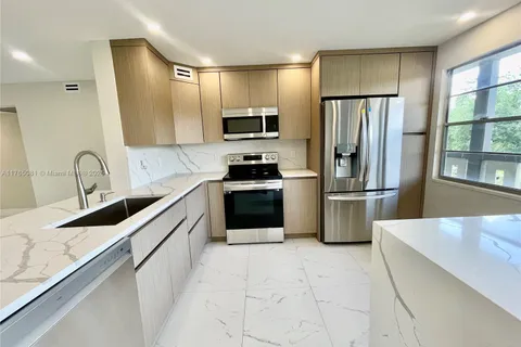 3005 Portofino Isle # F3, Coconut Creek FL 33066