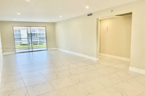 3005 Portofino Isle # F3, Coconut Creek FL 33066