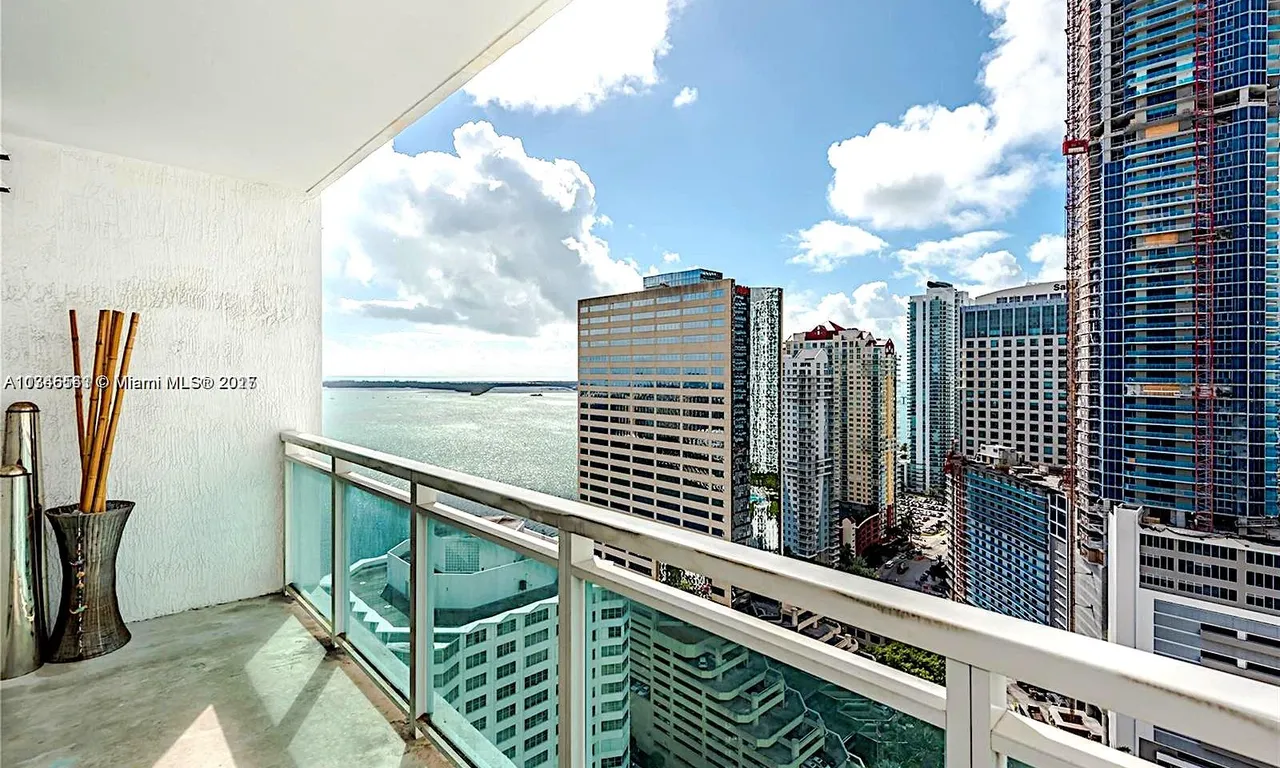 950 Brickell Bay Dr # 2909, Miami FL 33131