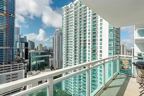 950 Brickell Bay Dr # 2909, Miami FL 33131