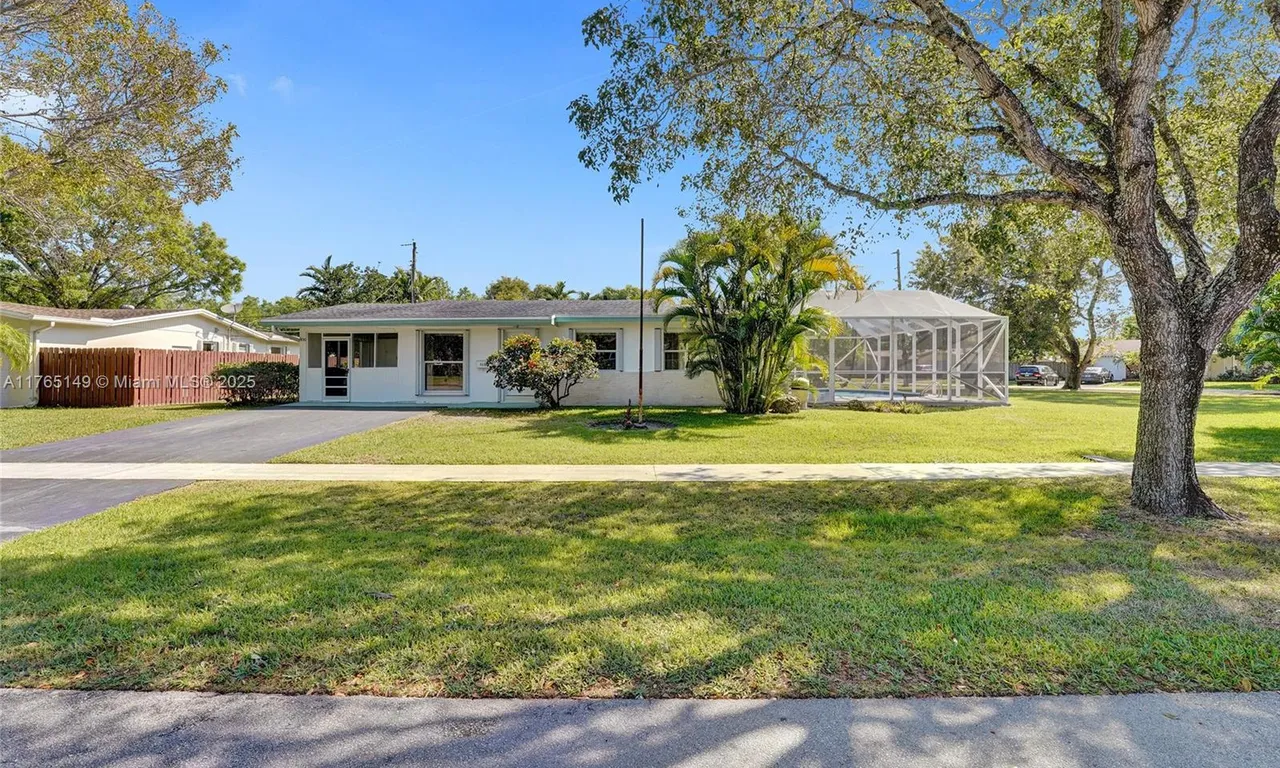 5130 SW 92nd Ter, Cooper City FL 33328