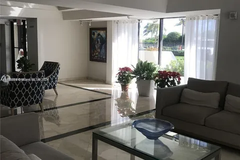 2625 Collins Ave # 302, Miami Beach FL 33140