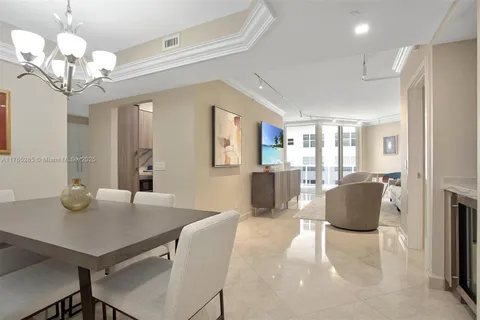 4775 Collins Ave # 704, Miami Beach FL 33140