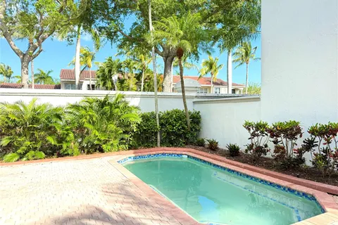 1455 Breakwater Ter, Hollywood FL 33019