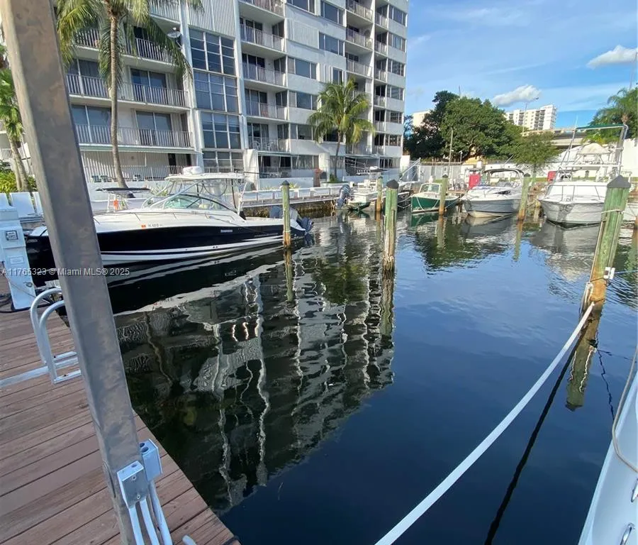 1700 NW North River Dr. #51, Miami FL 33125