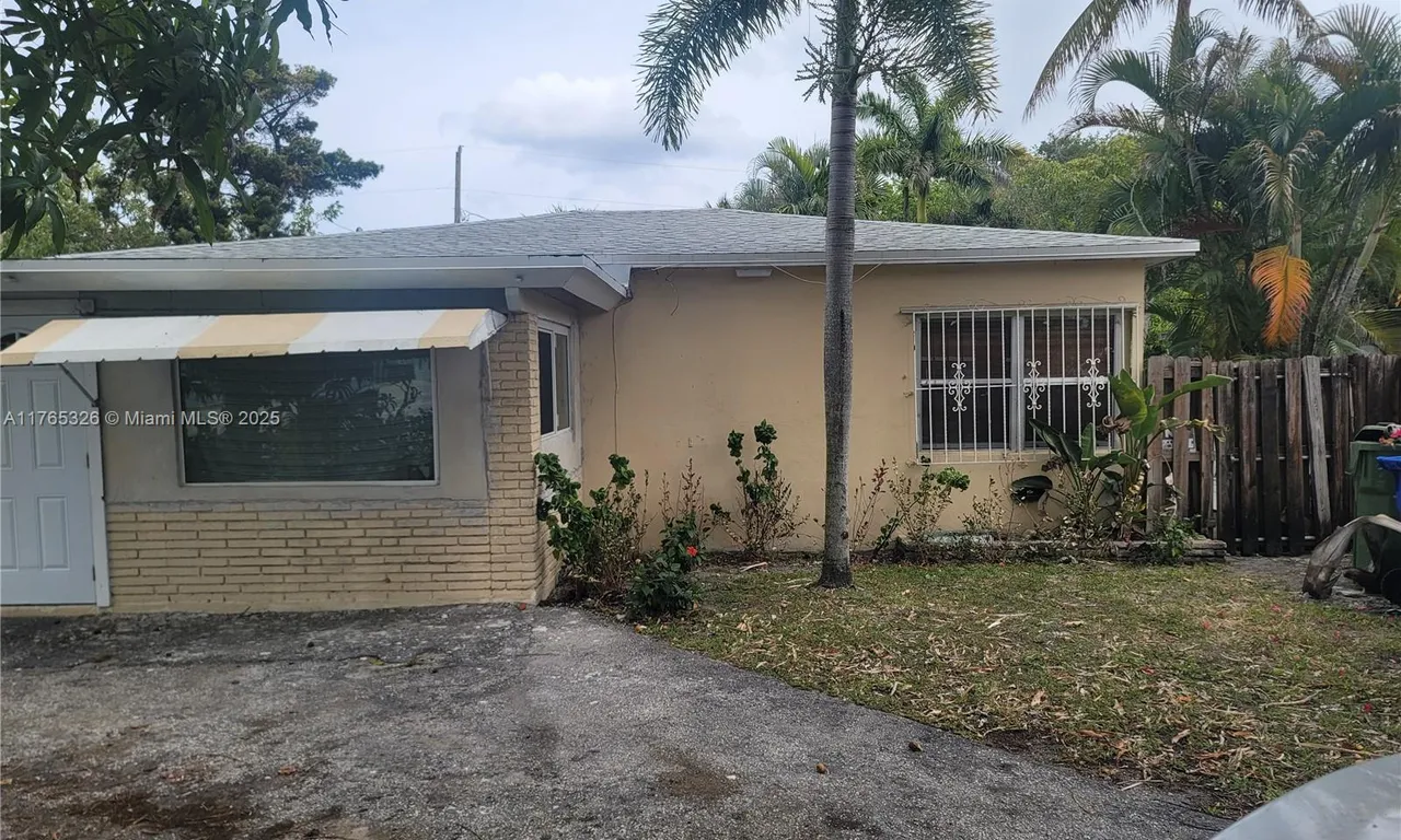 1244 NW 7th Ave, Fort Lauderdale FL 33311