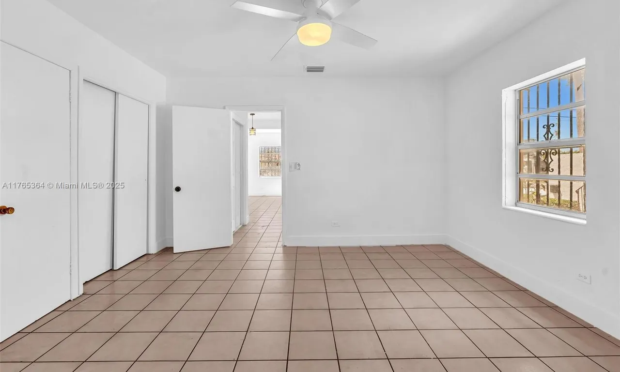 2839 SW 24th St # 2, Miami FL 33145