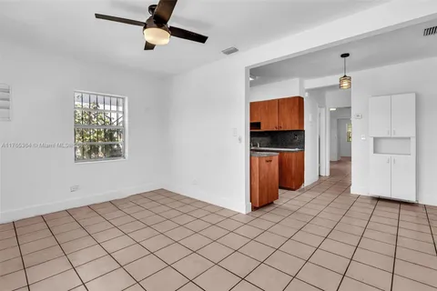 2839 SW 24th St # 2, Miami FL 33145