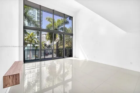 6000 Collins Ave # 316, Miami Beach FL 33140