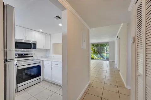 6600 Royal Palm Blvd # 112B, Margate FL 33063