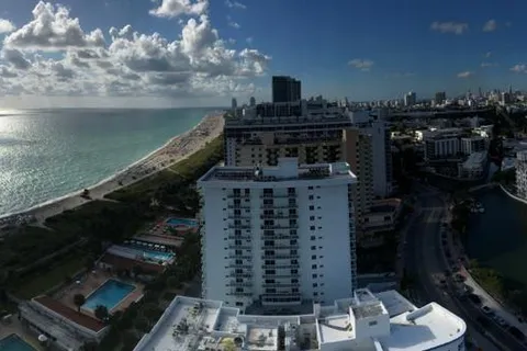 2555 Collins Ave # 1914, Miami Beach FL 33140