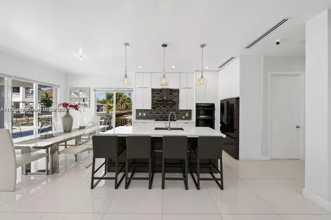 4497 SW 25th Ter, Dania Beach FL 33312