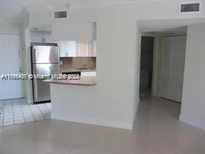 8343 Lake Dr # 207, Doral FL 33166