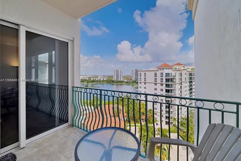 19900 E Country Club Dr, Aventura FL 33180