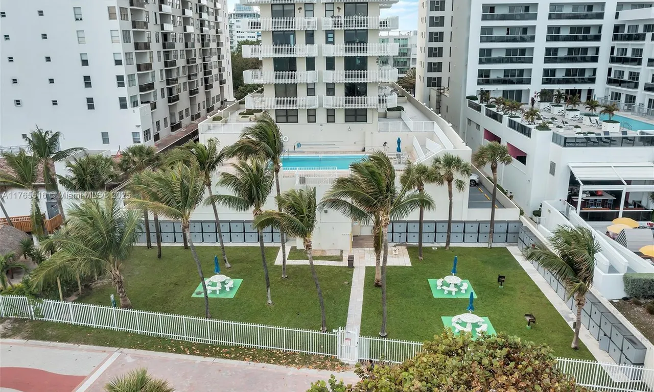 6061 Collins Ave # 7A, Miami Beach FL 33140