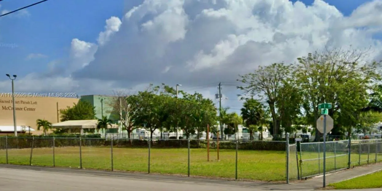 97 SE 1st Rd, Homestead FL 33030