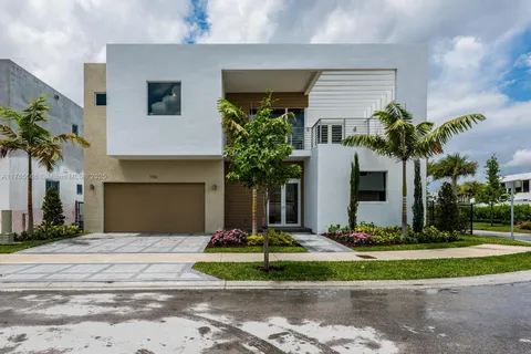 7456 NW 101st Ave, Doral FL 33178