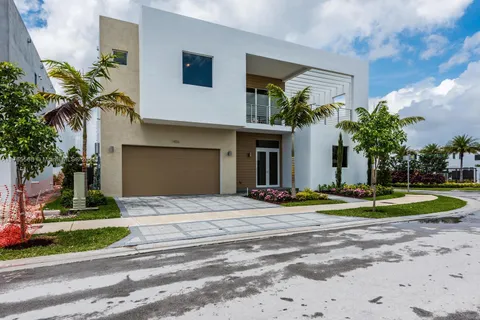 7456 NW 101st Ave, Doral FL 33178