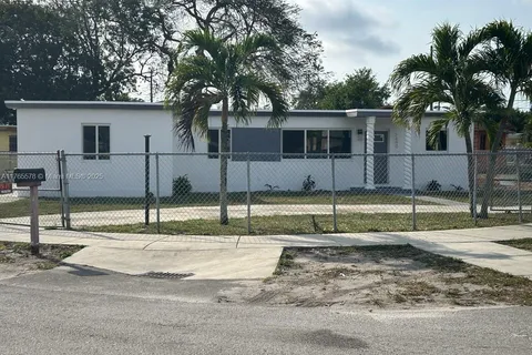 2490 NW 104th Ter, Miami FL 33147