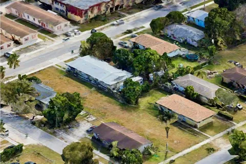 NW 10th St BW 3rd &v4th Ave, Homestead FL 33030
