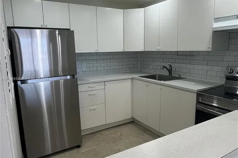 16950 W Dixie Hwy # A523, North Miami Beach FL 33160