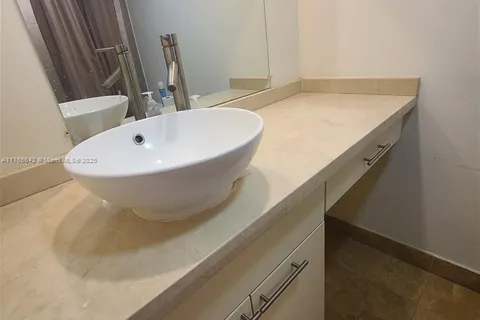 230 174th St # 1404, Sunny Isles Beach FL 33160