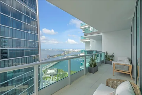 900 Biscayne Blvd # 6109, Miami FL 33132