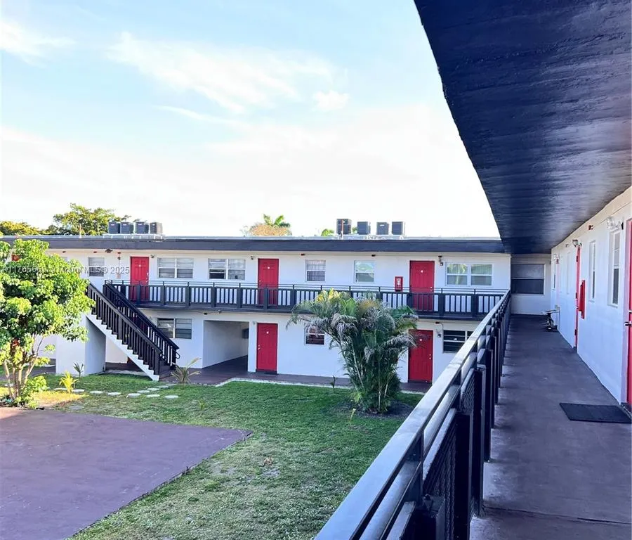 651 NW 177th St # 123, Miami Gardens FL 33169