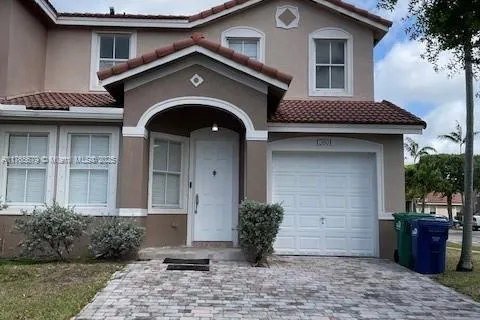 13801 SW 275th Ter, Homestead FL 33032
