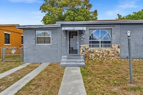 2941 NW 69th Ter, Miami FL 33147