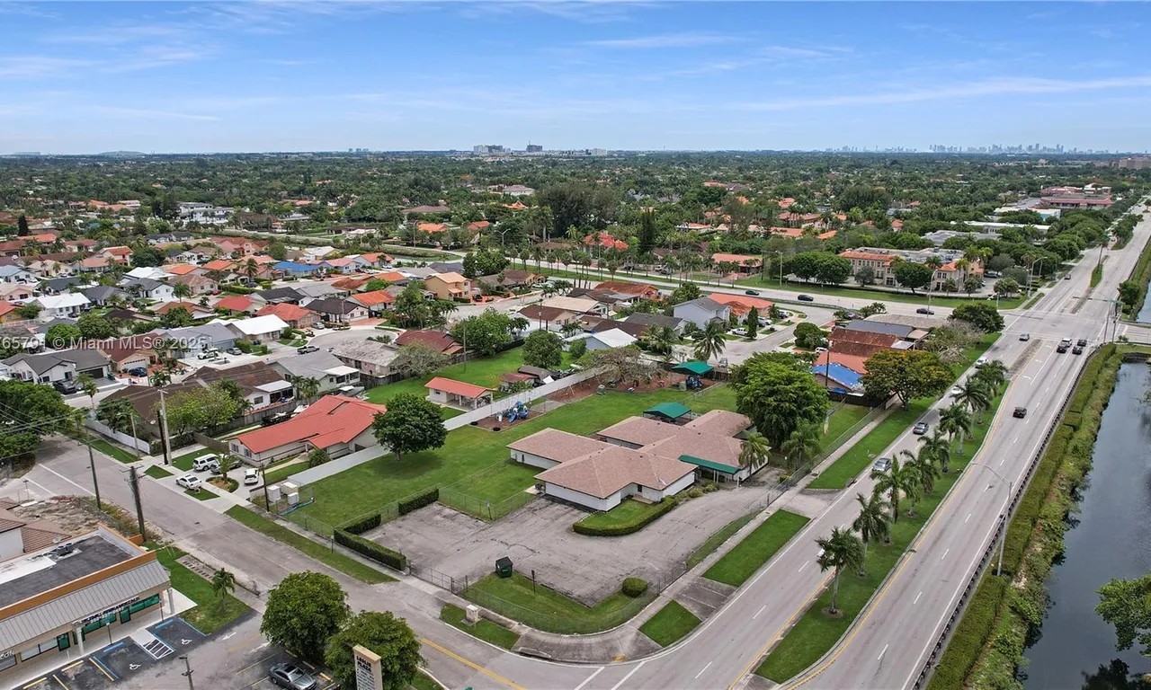 132 SW SW BIRD RD, Miami FL 33175