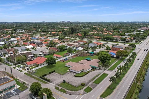 132 SW SW BIRD RD, Miami FL 33175