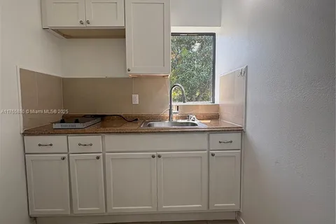 245 SW 64th Ave # 245, Miami FL 33144