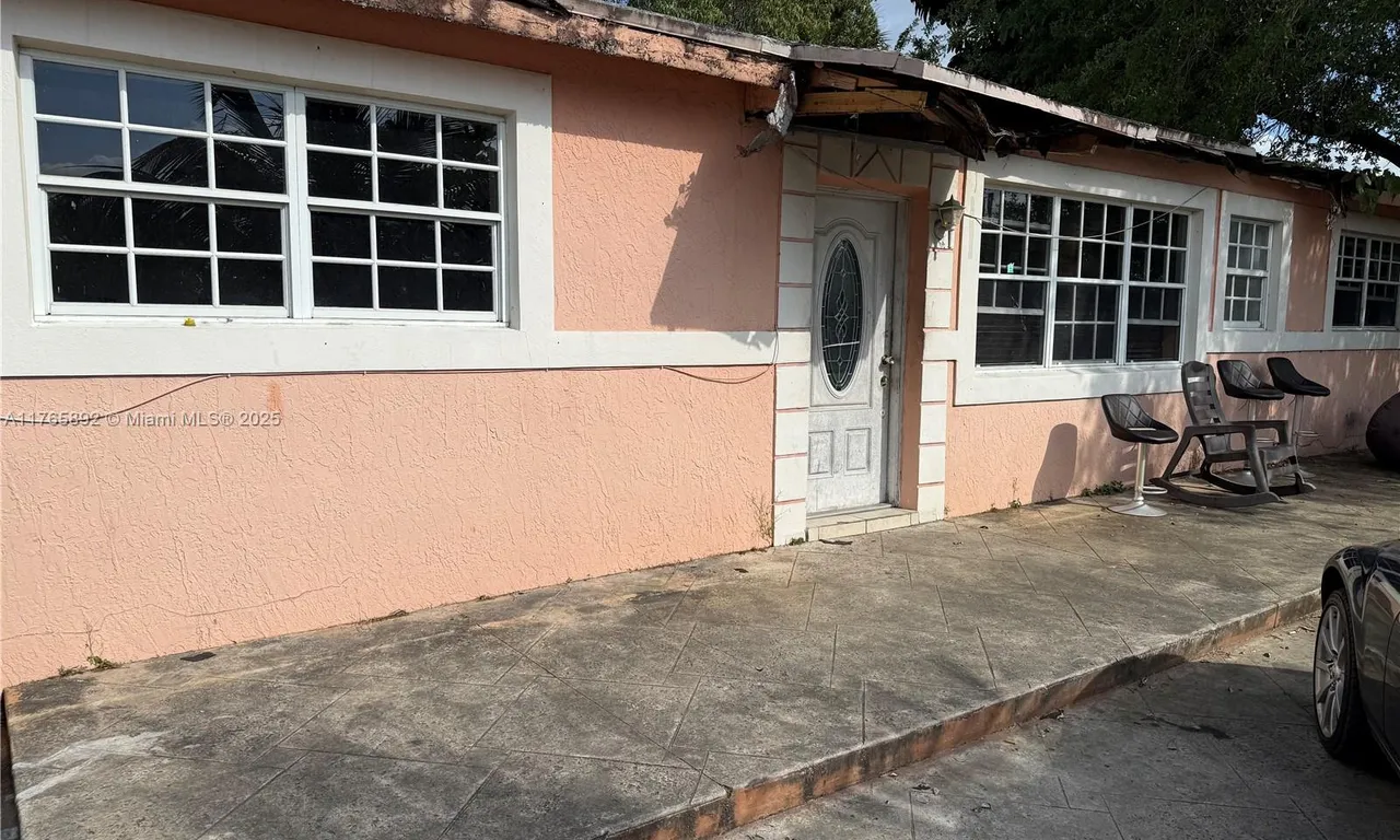 16805 NW 38th Ct, Miami Gardens FL 33055
