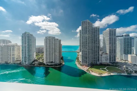 300 S Biscayne Blvd # 2602, Miami FL 33131