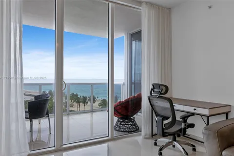 18201 Collins Ave # 902, Sunny Isles Beach FL 33160