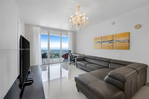 18201 Collins Ave # 902, Sunny Isles Beach FL 33160