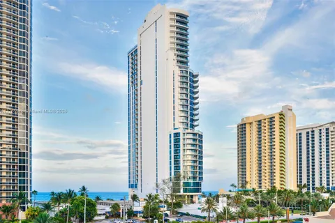 17475 Collins Ave # 1703, Sunny Isles Beach FL 33160