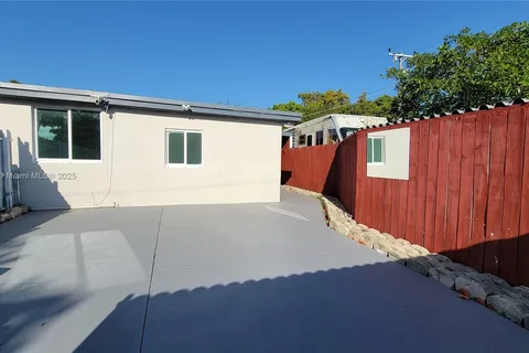 14200 NE 15th Ave # B, North Miami FL 33161