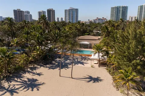 205 Ocean Blvd, Golden Beach FL 33160
