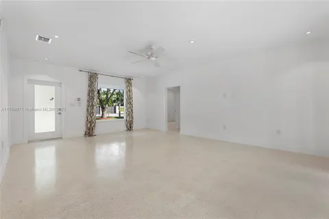 6140 SW 78th St, South Miami FL 33143