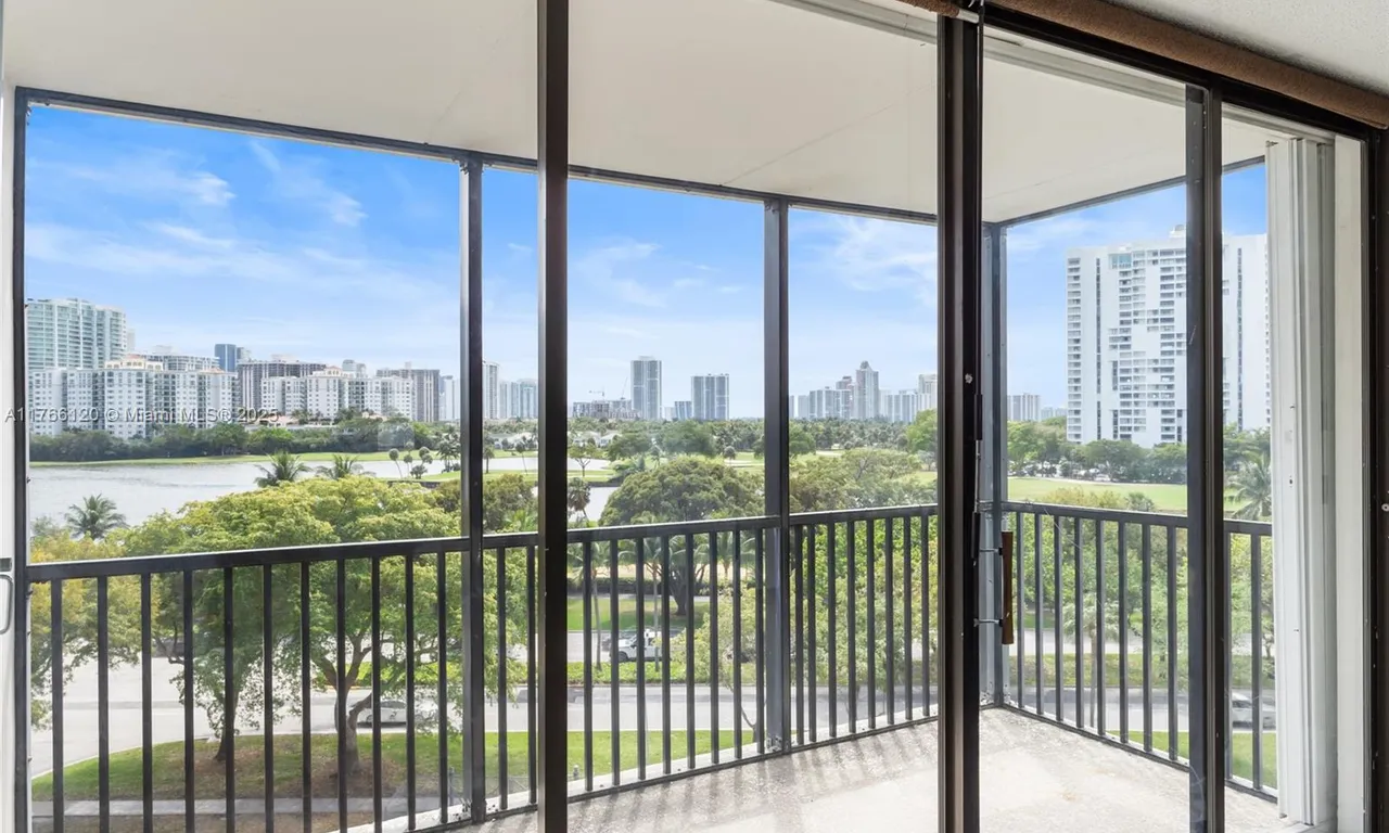 3475 N Country Club Dr # 709, Aventura FL 33180