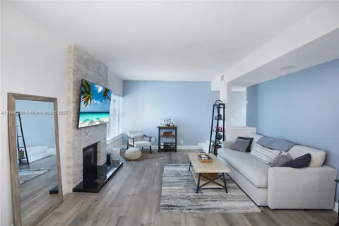 1524 SE 12TH ST # 5, Fort Lauderdale FL 33316